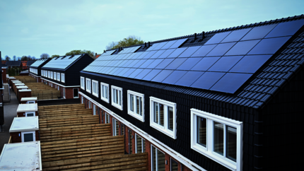 afbeelding zonnepanelen dak 